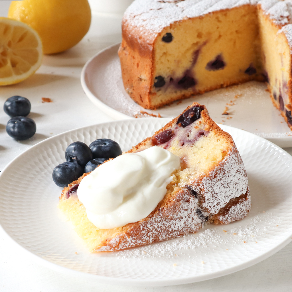 Lemon blueberry yogurt cake